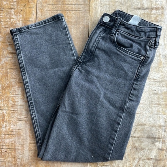 H&M Other - H&M straight jeans size 7